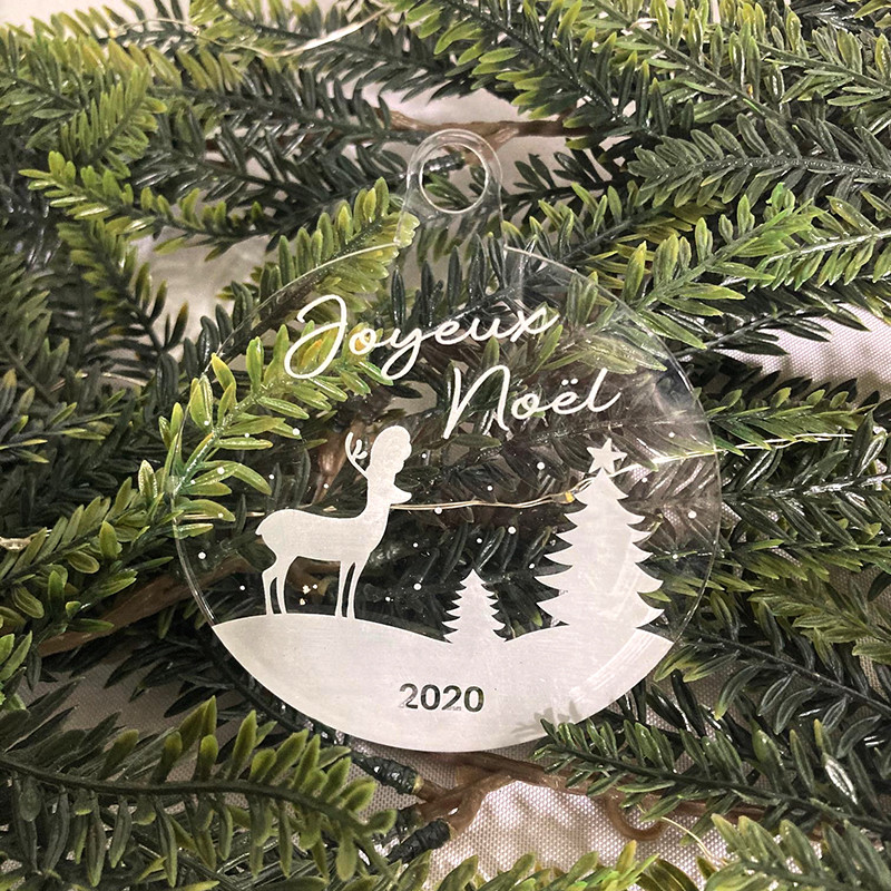 Boules de Noël en Plexiglas : Élégance Transparente pour un Noël Magique