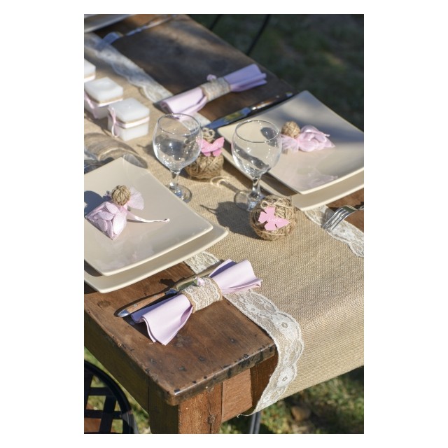 Chemin de table Jute & dentelle - Mes Fetes