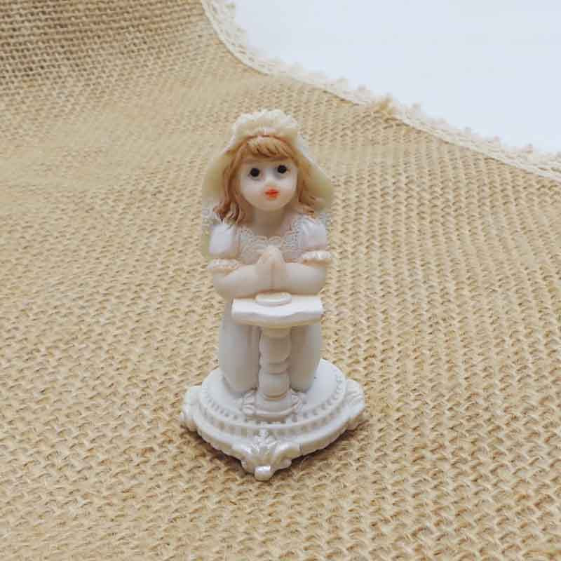 Figurine Communiante Pupitre Blanc